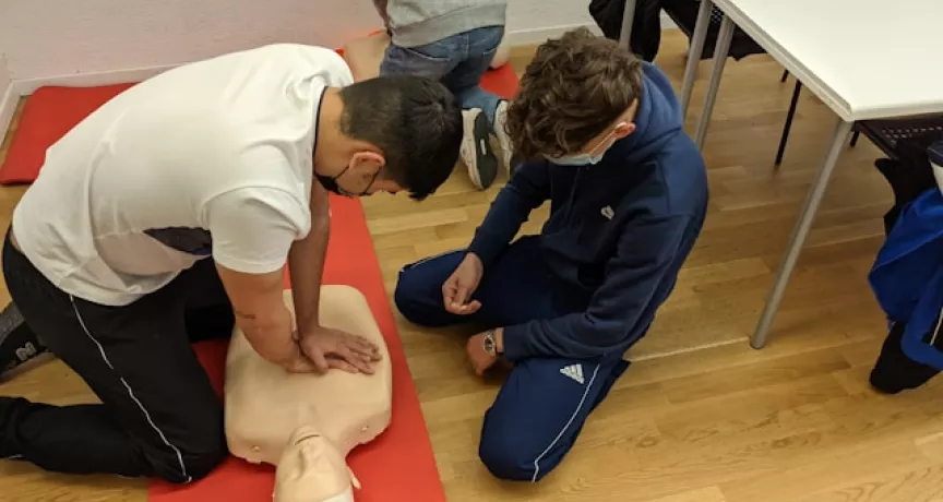 ilk yardım first aid